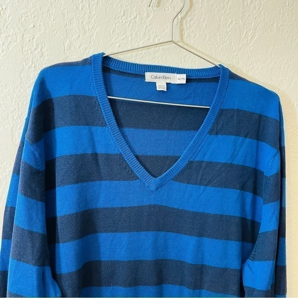 Calvin Klein V-Neck Acrylic Blend Striped Sweater Size XXL Blue/Black